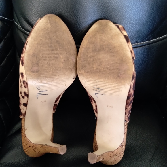 Guess cheetah print slingback peep toe heels 7.5 - Picture 3 of 9